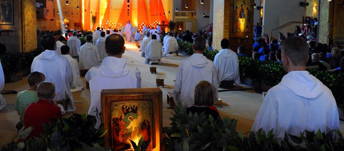Ein Morgengebet der Gemeinschaft von Taizé.