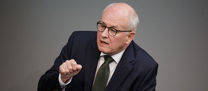 Kauder: Wo Muslime die Mehrheit stellen, haben es Christen sehr schwer